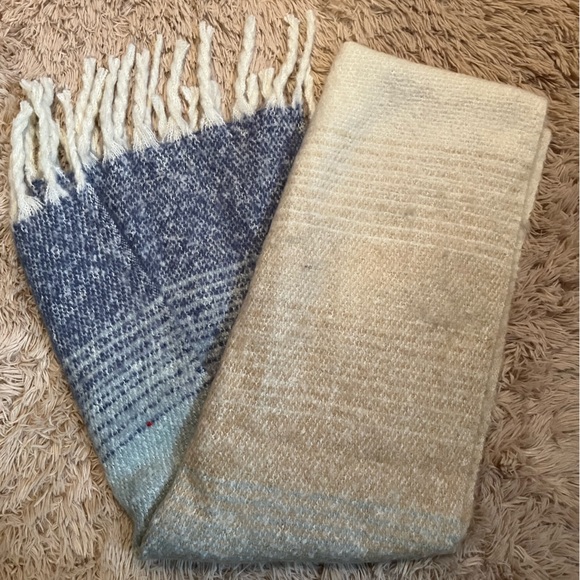 Chunky Scarf - Picture 3 of 3